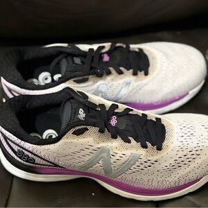 New Balance Womens 880 V9 White Purple Running Shoes size 9.5